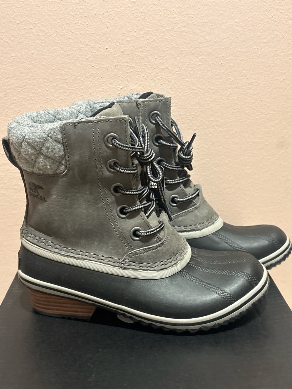 Sorel Slimpack Lace II Winter Boot Black Waterproof Women’s Sz 6  NL 2348  NEW